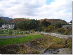 長岡京市奥海印寺城と小泉川（高橋城が あった付近）